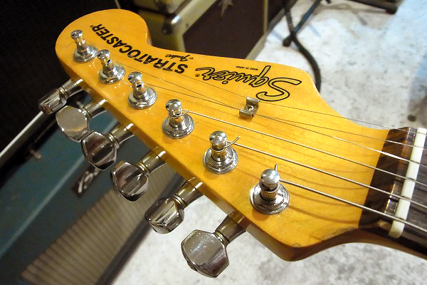 Squier by Fender 1986年製 Eシリアル Stratocatser SST-30 Made In